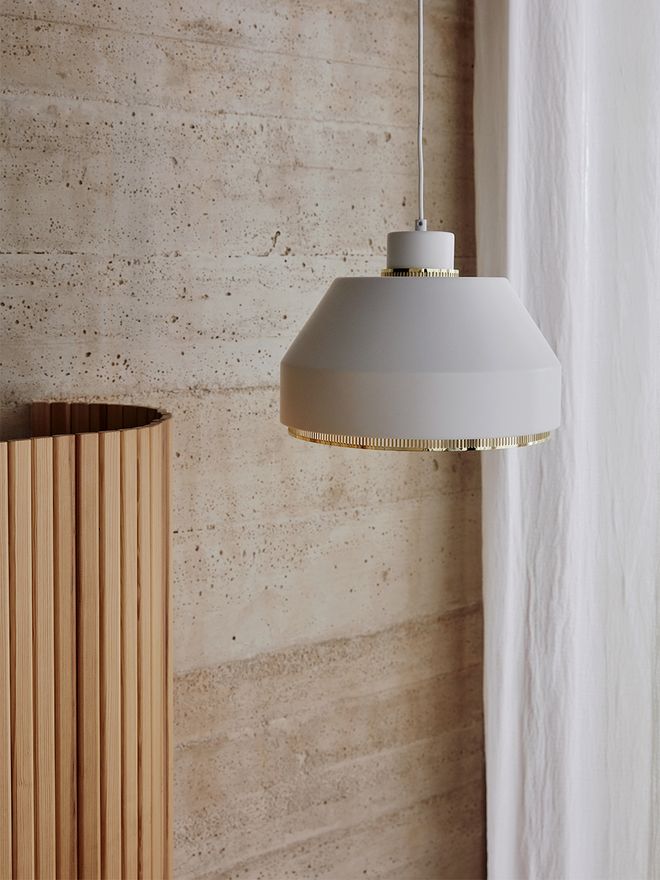 An image with Artek's white AMA 500 pendant lamp.