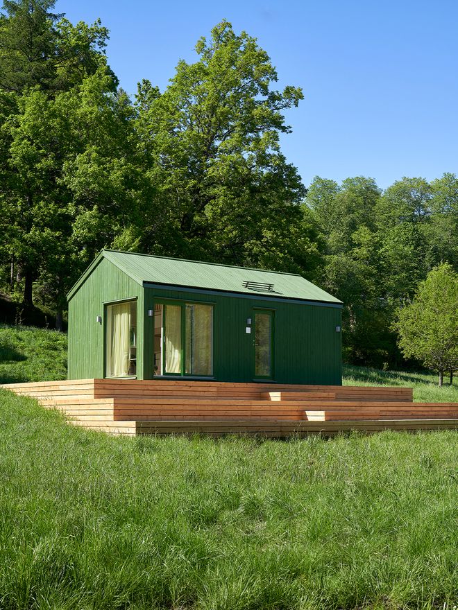 An image of Sommarnöjen's Sommar 30 miniature house, which is a part of the Architect's House exhibition: the facade