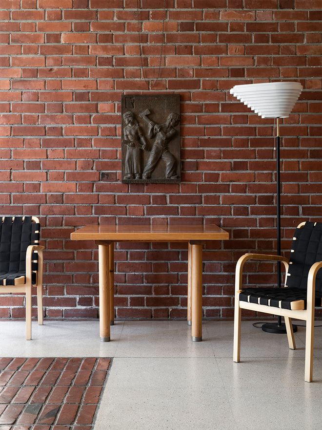 Artek Aalto floor lamp A805, polished brass