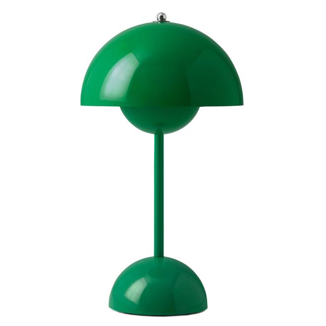 &Tradition Flowerpot VP9 portable table lamp, signal green