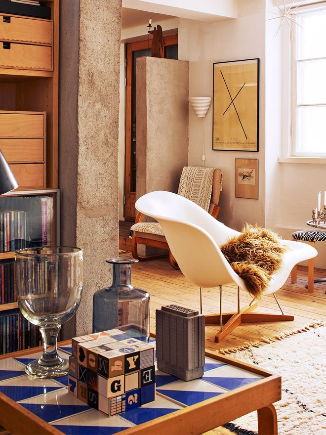 Artek tea trolley and La Chaise chair at Johanna and Daniel Bruun's home