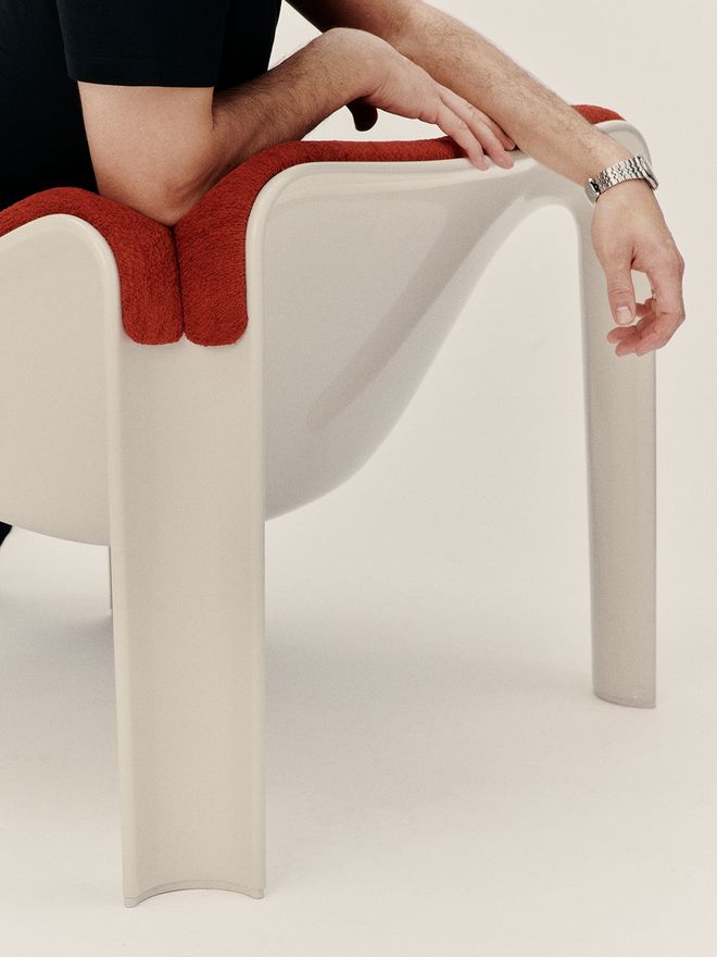 GUBI F300 Lounge Chair