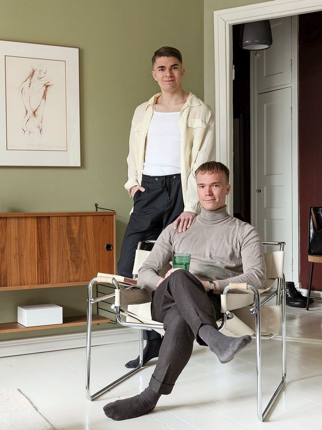 Oskari Nivala and Jere Posti in their living room