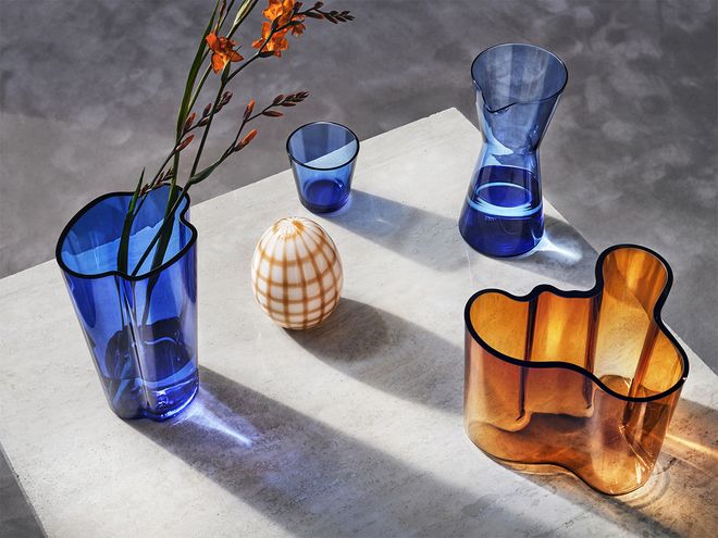 Iittala Aalto maljakko ultramariininsininen, vuosiväri 2022