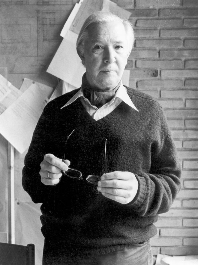 Designer Hans J. Wegner, portrait