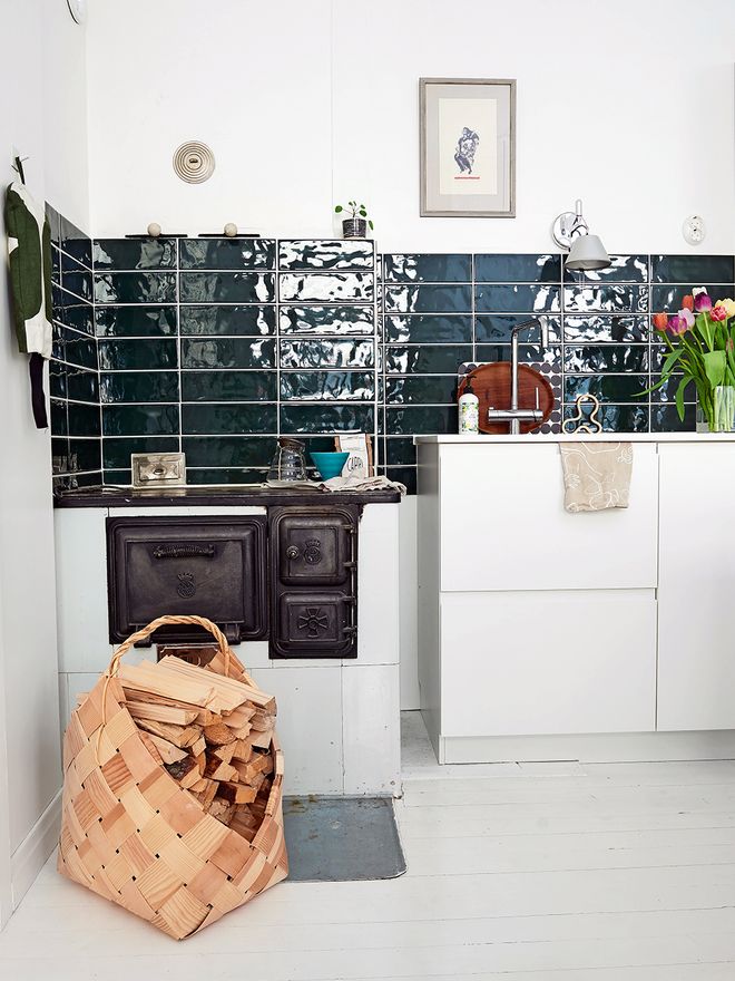 Green Pukkila tiles in the kitchen