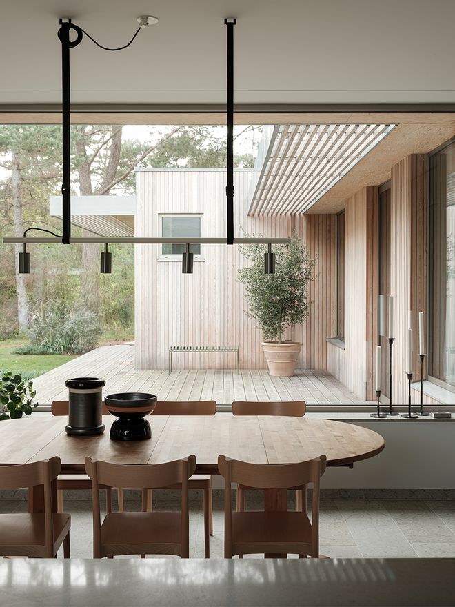 An image of Villa MSV, a private home located in Sweden. The image features the dining room and its details.
