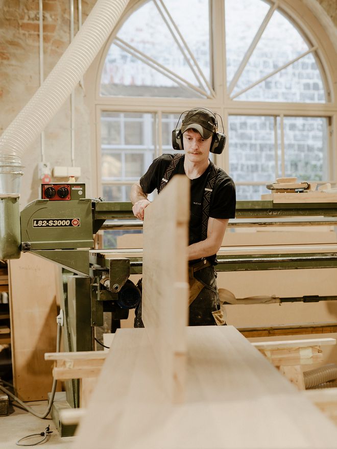 Ilo Pesonen, Nikari cabinetmaker