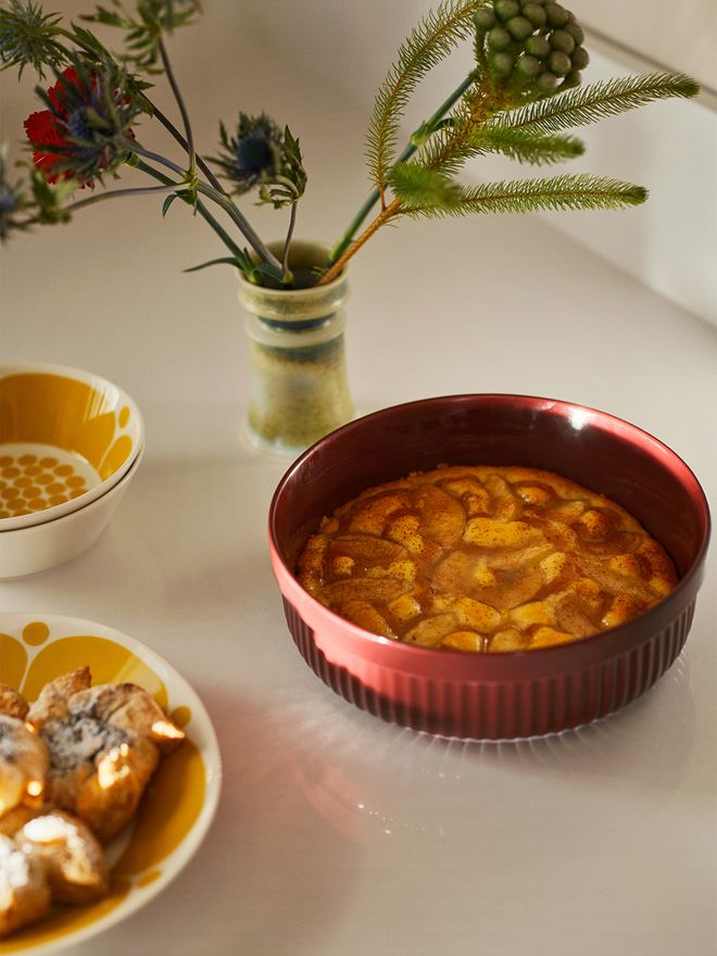 Christmas tableware 2022: Arabia Uunikokki round oven dish