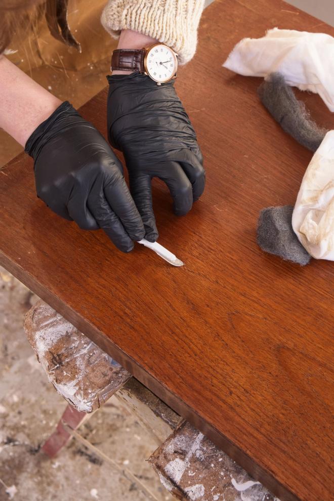 Fixing a teak table