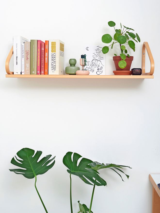 Artek  Aalto wall shelf 112B