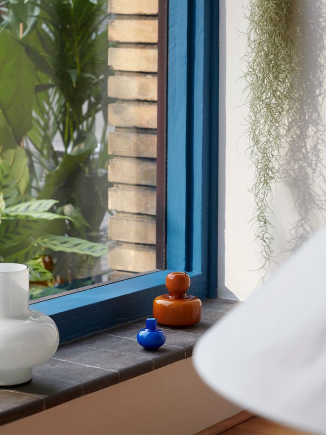 Marimekko vases: Mini vase electric blue, Flower vase caramel brown, and Umpu vase light grey.