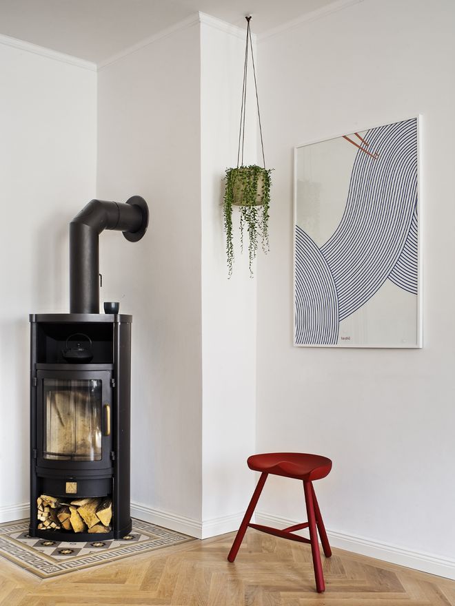 Living room stove with decorative floor tiles