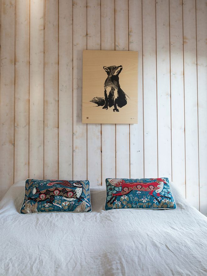 Running Hare cushion cover, linen