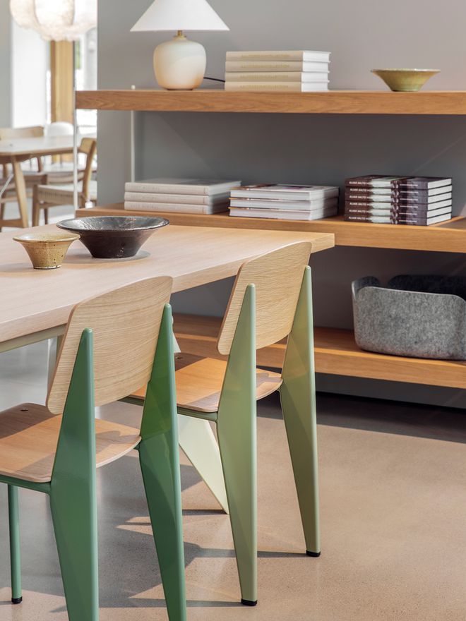 Vitra Standard chair, Prouvé Blé Vert - oak
