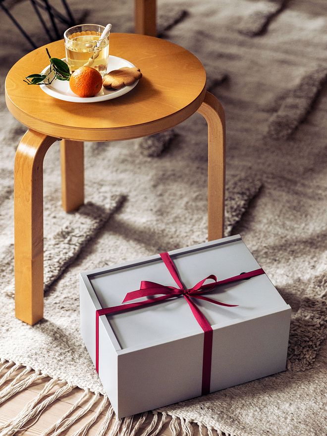Aalto stool 60 honey
