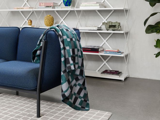 Hem: Vienna throw