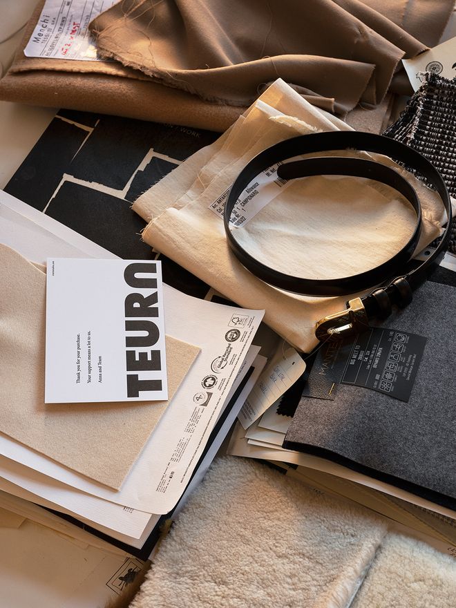 Material samples for the Teurn label