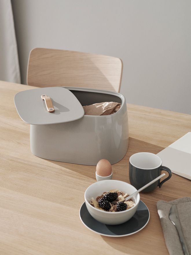 Stelton Emma bread box in grey