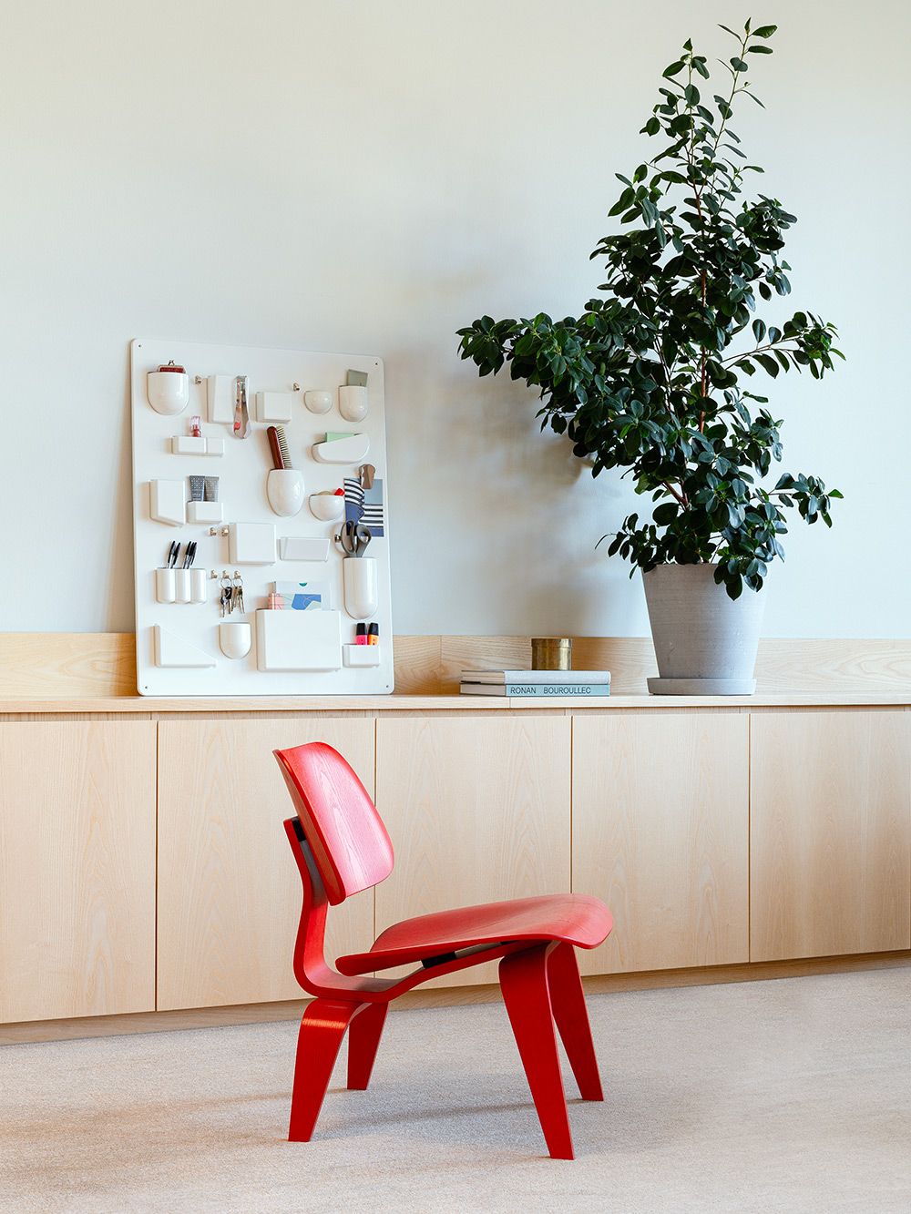 Vitra's Uten.Silo is a stylish spot for everyday essentials