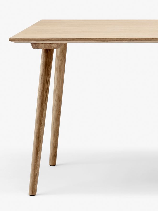 &Tradition In Between SK5 table 90x200 cm, lacquered oak