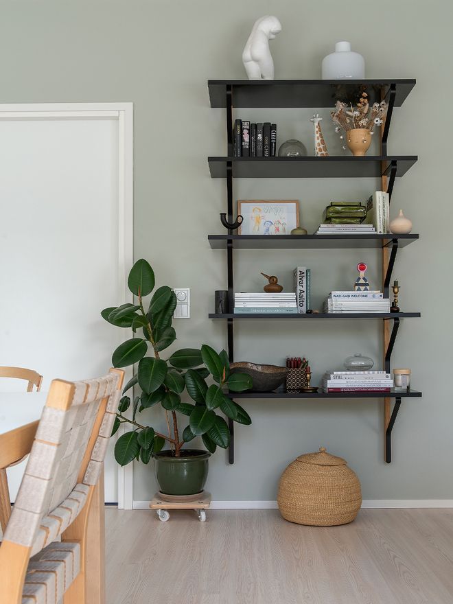 Artek  Kaari wall shelf REB 009, black - oak