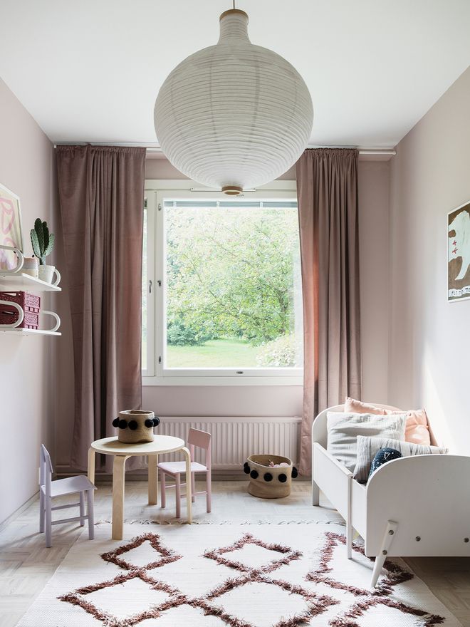Emilia’s family home has room for design experiments: “If you like colors, don’t be afraid to use them”
