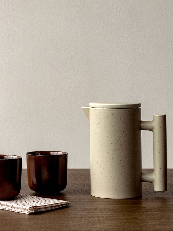 An image of Menu's Yana brewing pot.