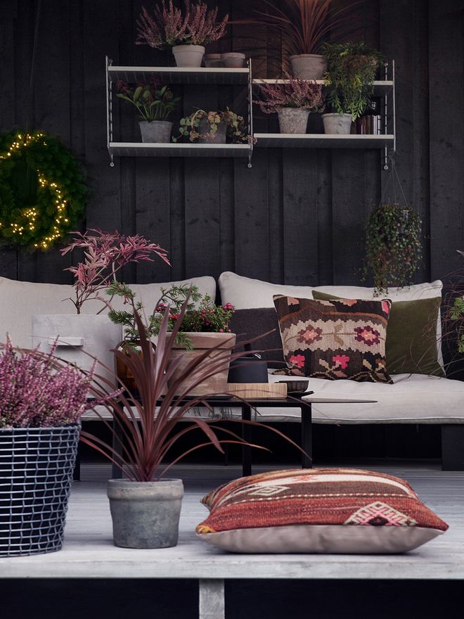 Galvanized String Outdoor shelves