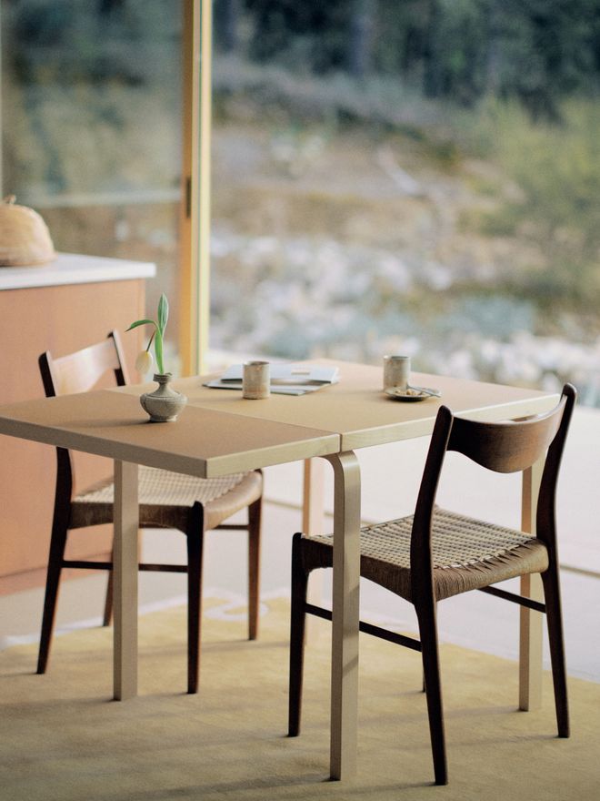 Artek spring arrivals: The return of foldable tables and the many shapes of benches