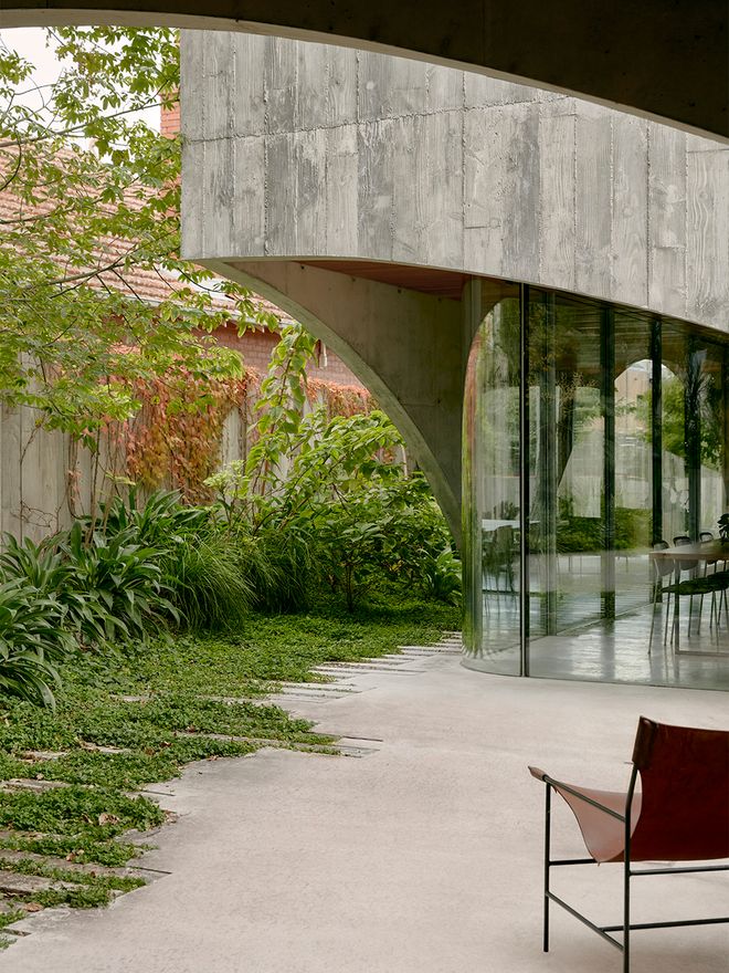 An image of Edition Office's Hawthron House. This image focuses on the concrete façade.
