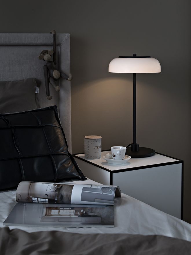   Nuura Blossi table lamp, satin black - opal