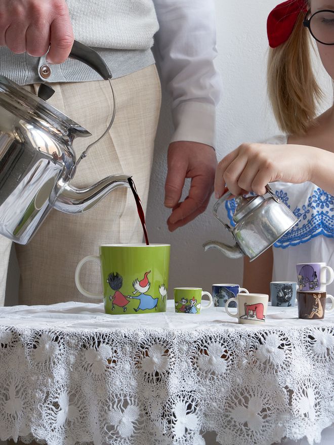 Tiuhti ja Viuhti -muumimuki, lime ja Muumi-minimukit