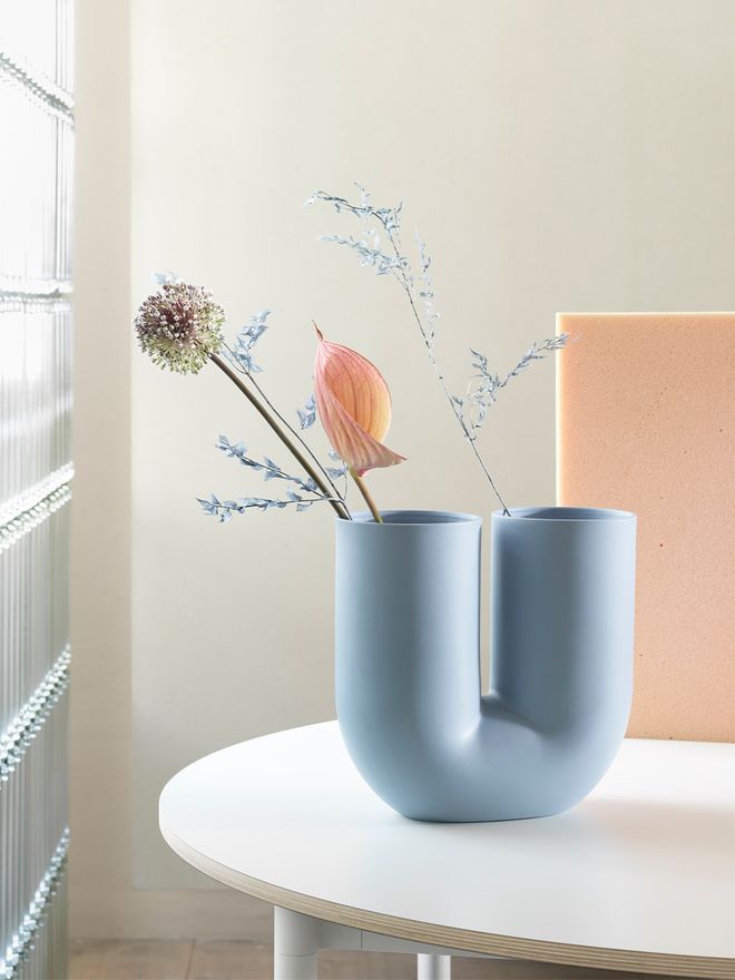 Muuto Kink vase, light blue
