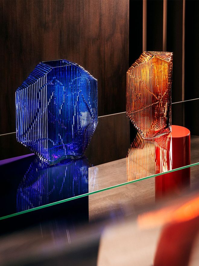 The Kartta sculpture by Santtu Mustonen challenges Iittala’s glassblowers