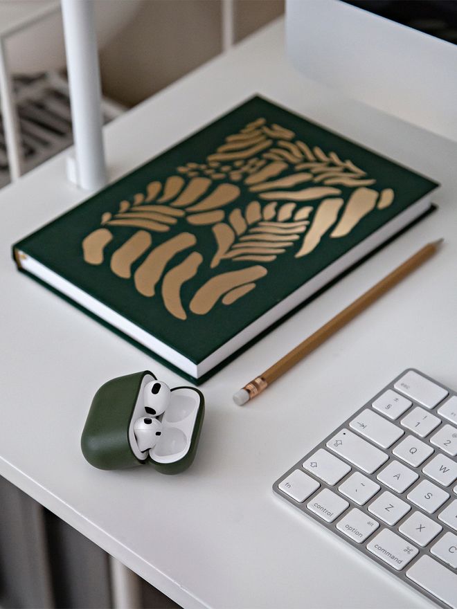 Suomen kansallismuseo Väre notebook A5, dark green