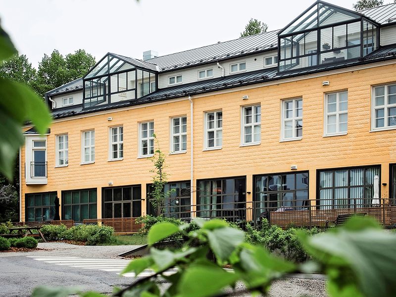 Loft-elämää vanhalla paloasemalla