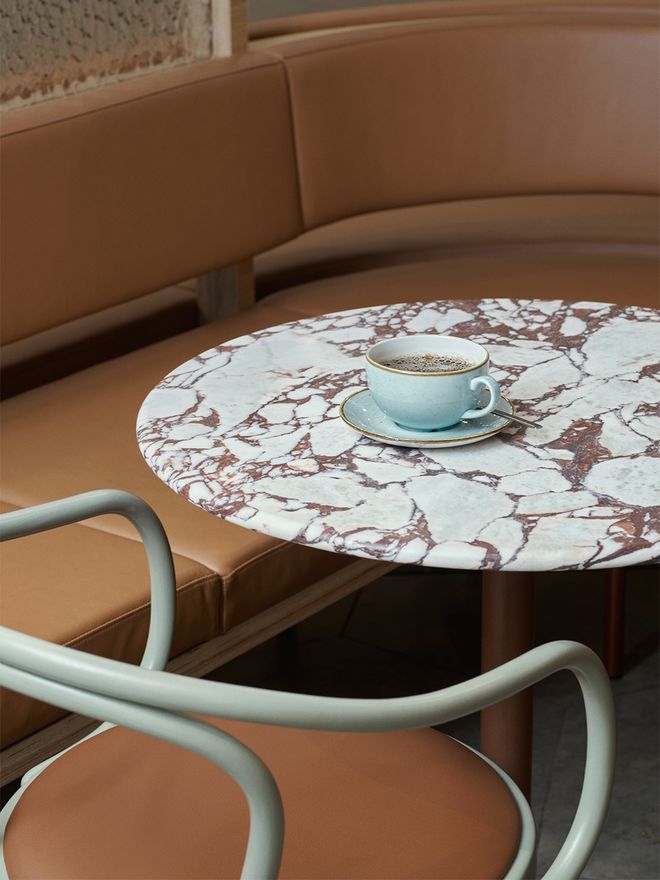 TON Armchair 30 tuoli, rottinki - pyökki