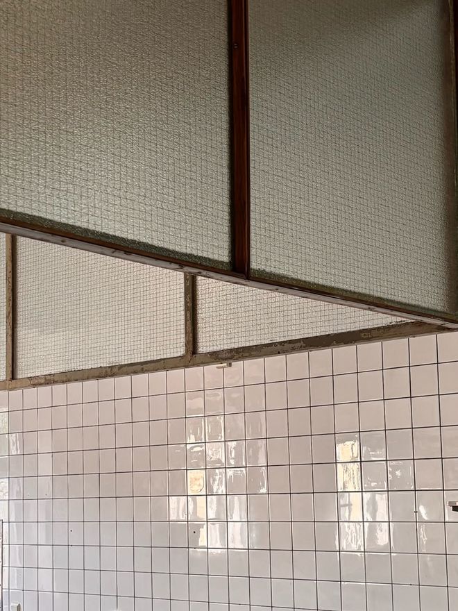Tile wall in a restaurant