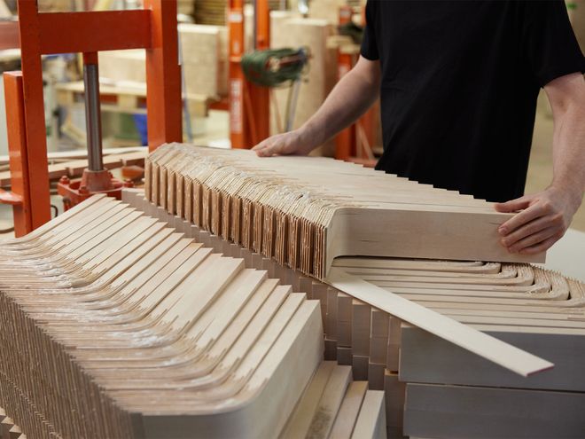 L-legs at the Artek a-factory