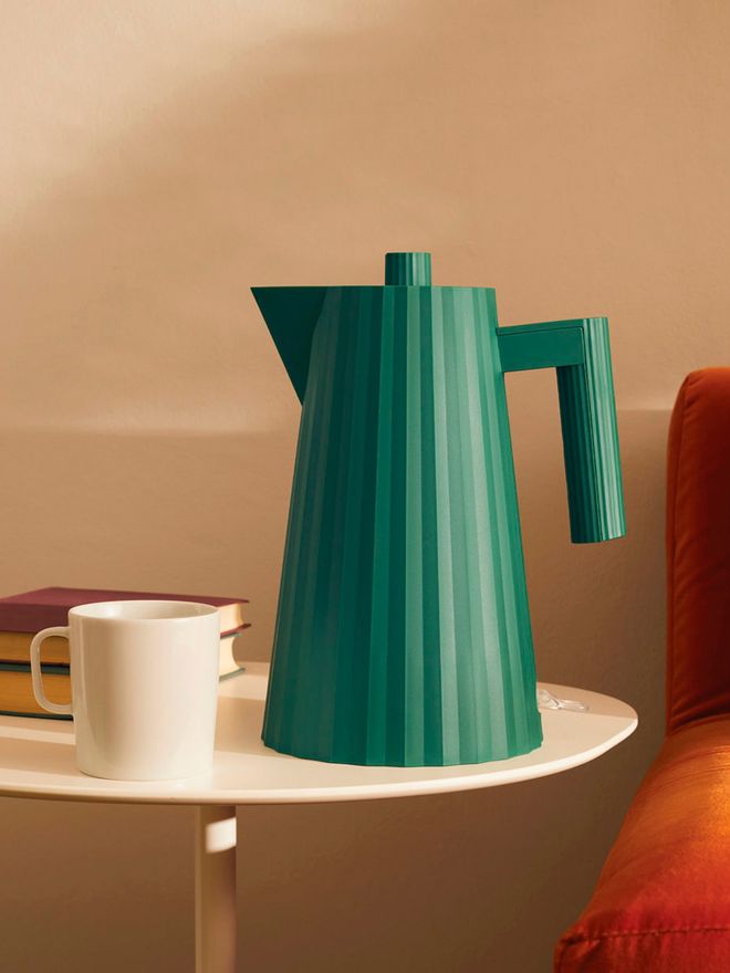 Alessi Plisse kettle