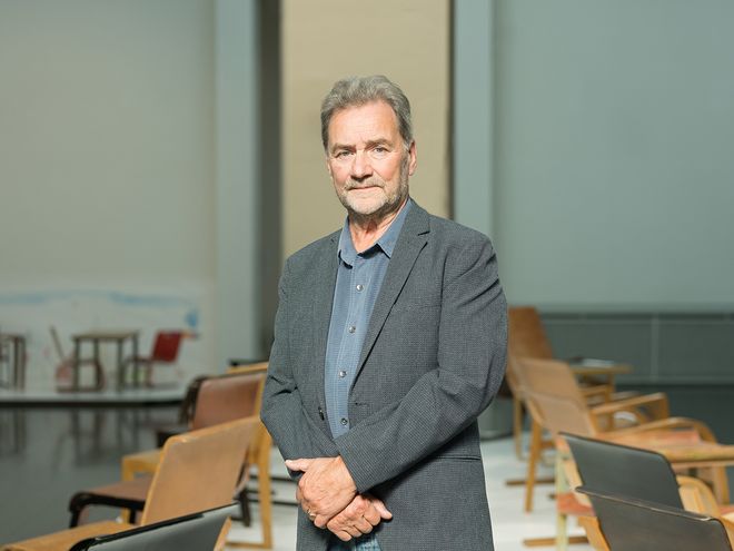 Keräilijä Pertti Männistö Helsingin Taidehallissa