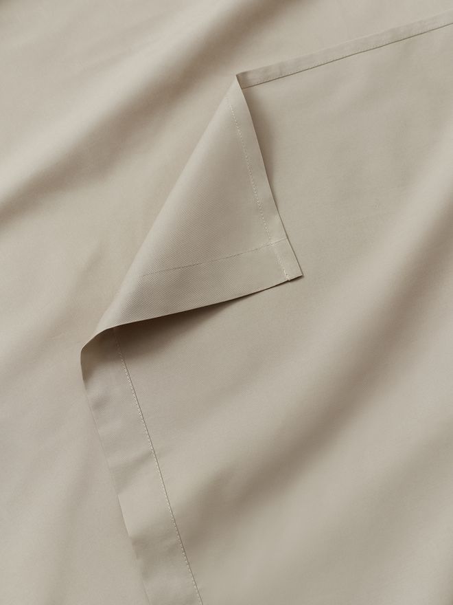 Dark sand-colored Maaten sheet by Tenten