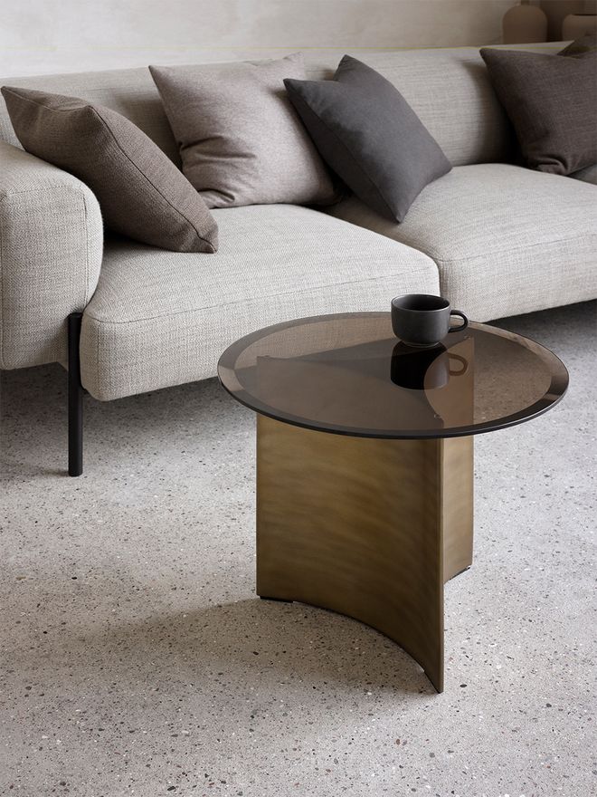 Wendelbo table