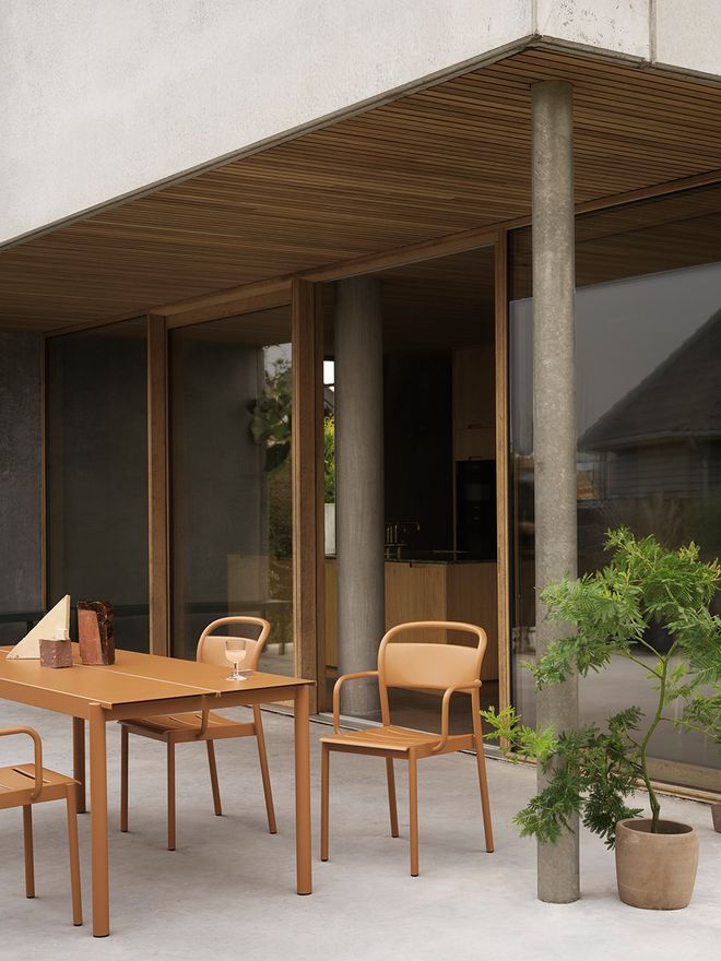 Muuto Linear Steel chair