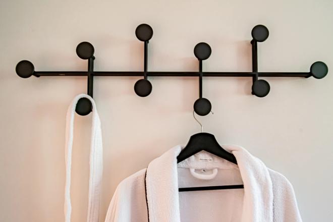 Afteroom coat hanger
