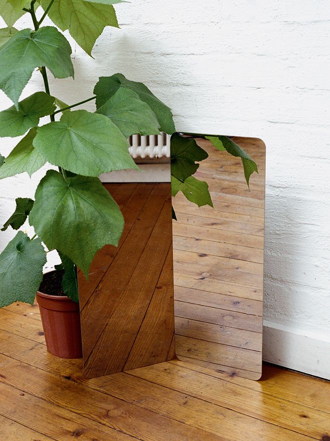 Artek 124 degrees mirror, large