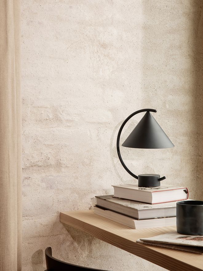 Ferm Living Meridian-pöytävalaisin