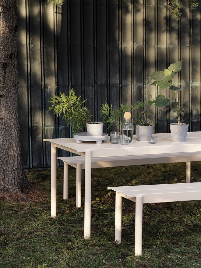Muuto Linear Steel
