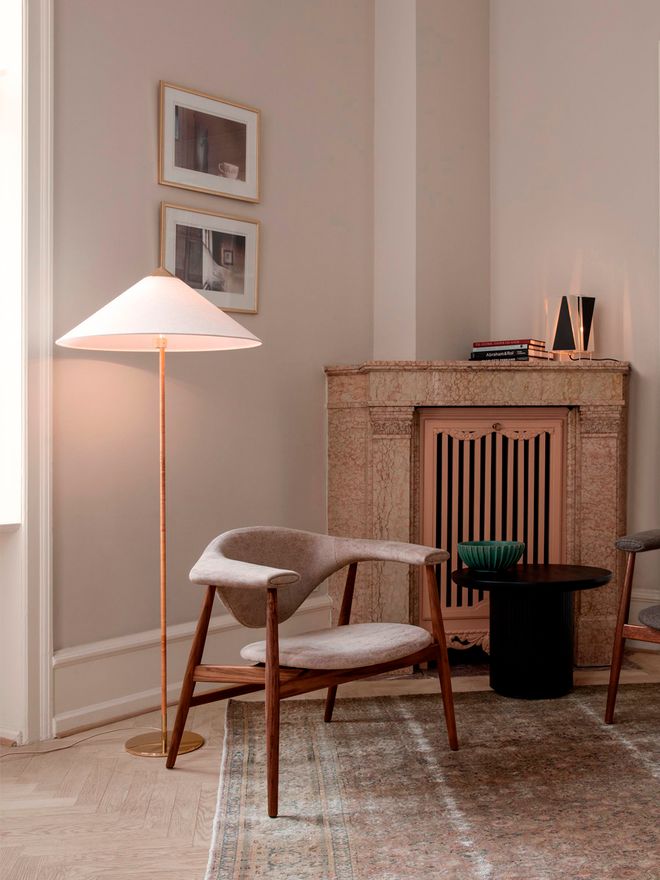 Gubi Tynell 9065 floor lamp